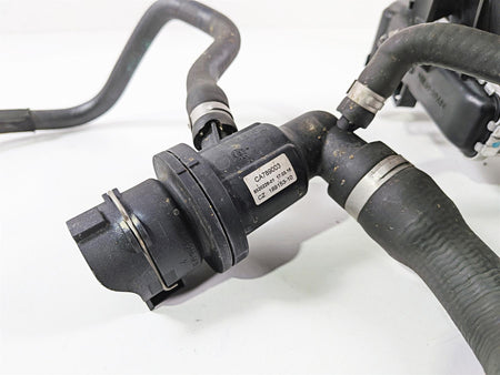 2016 BMW R1200 GS K50 Left Radiator + Thermostat & Cover 17118546408 {{ shop.shopifyCountryName }} - Mototech271
