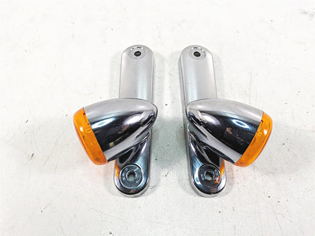 2020 Harley Touring FLHX Street Glide Front Blinker & Mount Set 68000036 {{ shop.shopifyCountryName }} - Mototech271