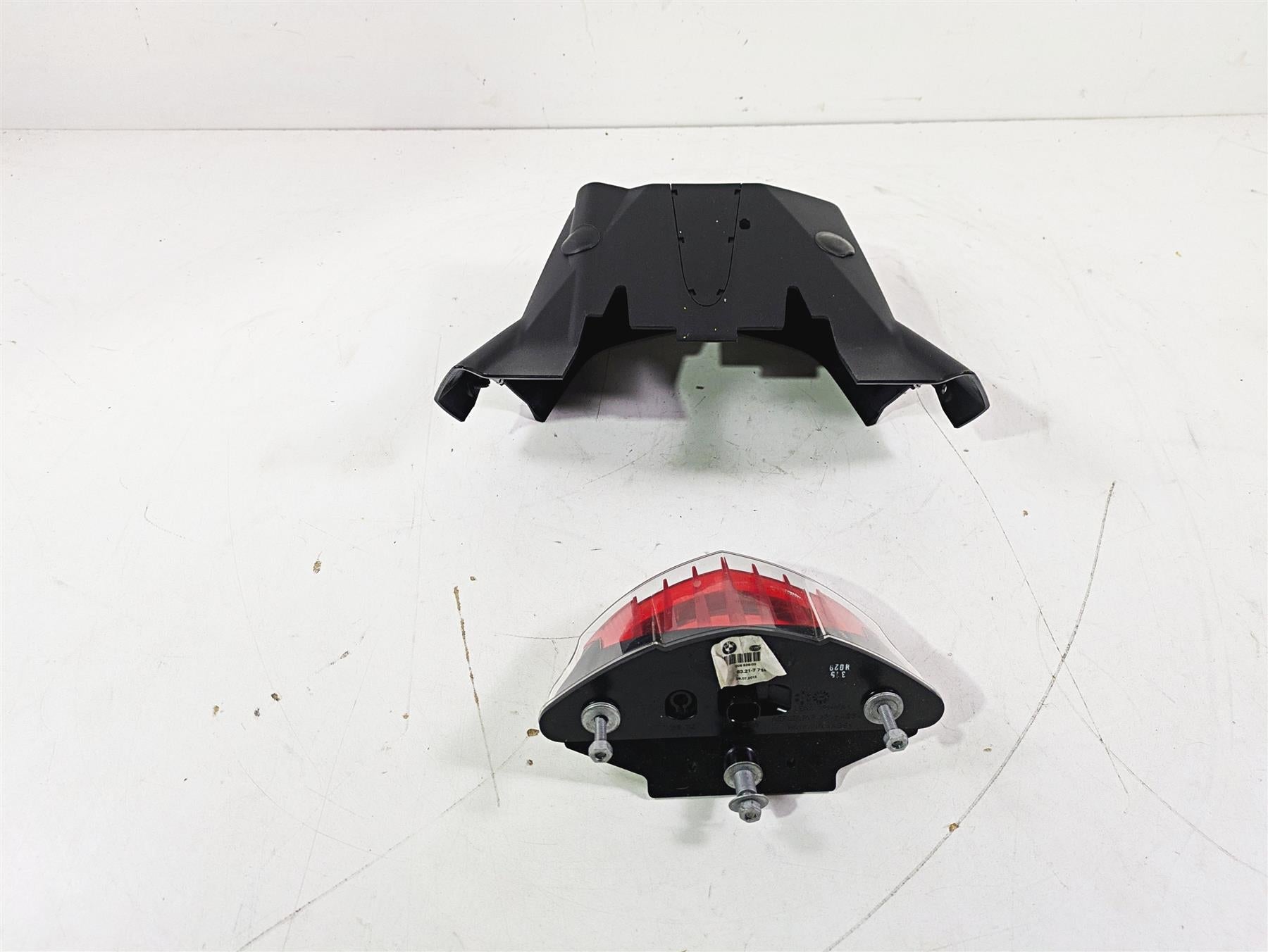 2016 BMW F800R K73 LED Taillight & Tail Light & Fairing 63217714556 {{ shop.shopifyCountryName }} - Mototech271