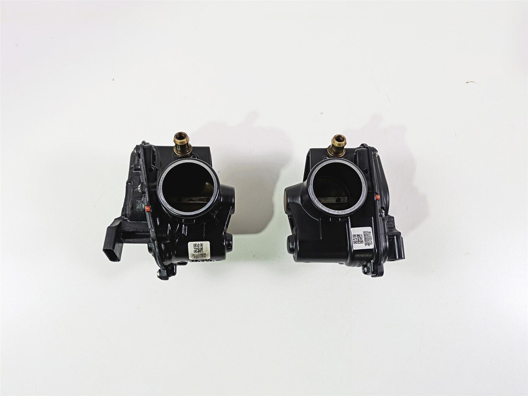 2022 BMW RnineT Pure K22 Dellorto Throttle Bodies Set 13549457019 13549457020 {{ shop.shopifyCountryName }} - Mototech271
