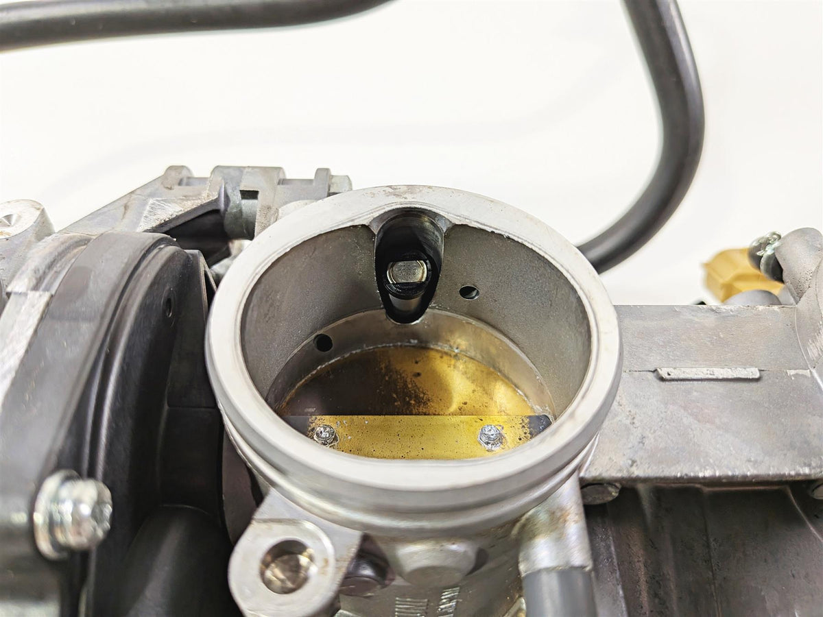 2016 Yamaha YZF R1 RN32 Mikuni Throttle Body Bodies Fuel Injectors 2CR-13750-00 {{ shop.shopifyCountryName }} - Mototech271