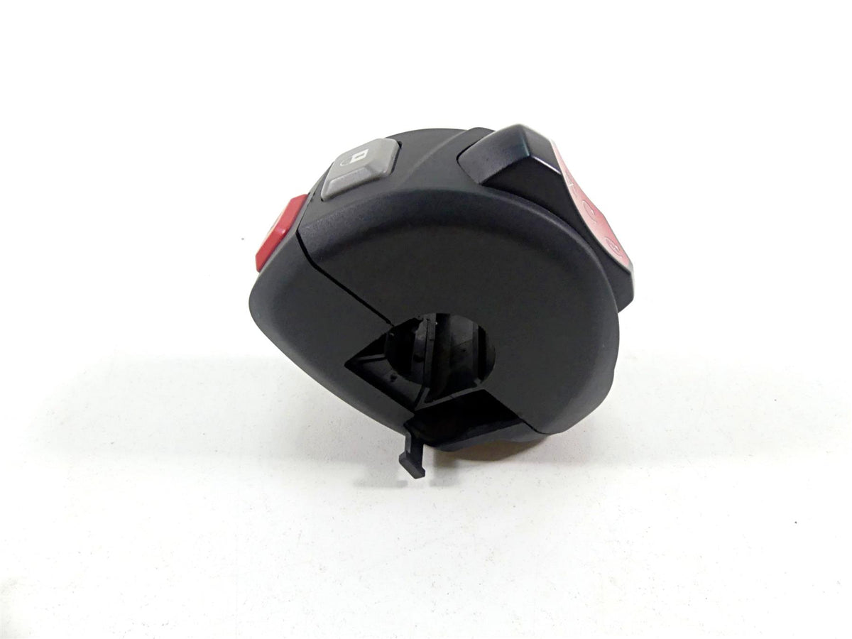 2022 Triumph Speed Triple 1200 RS Right Hand Start Control Switch T2044024 {{ shop.shopifyCountryName }} - Mototech271