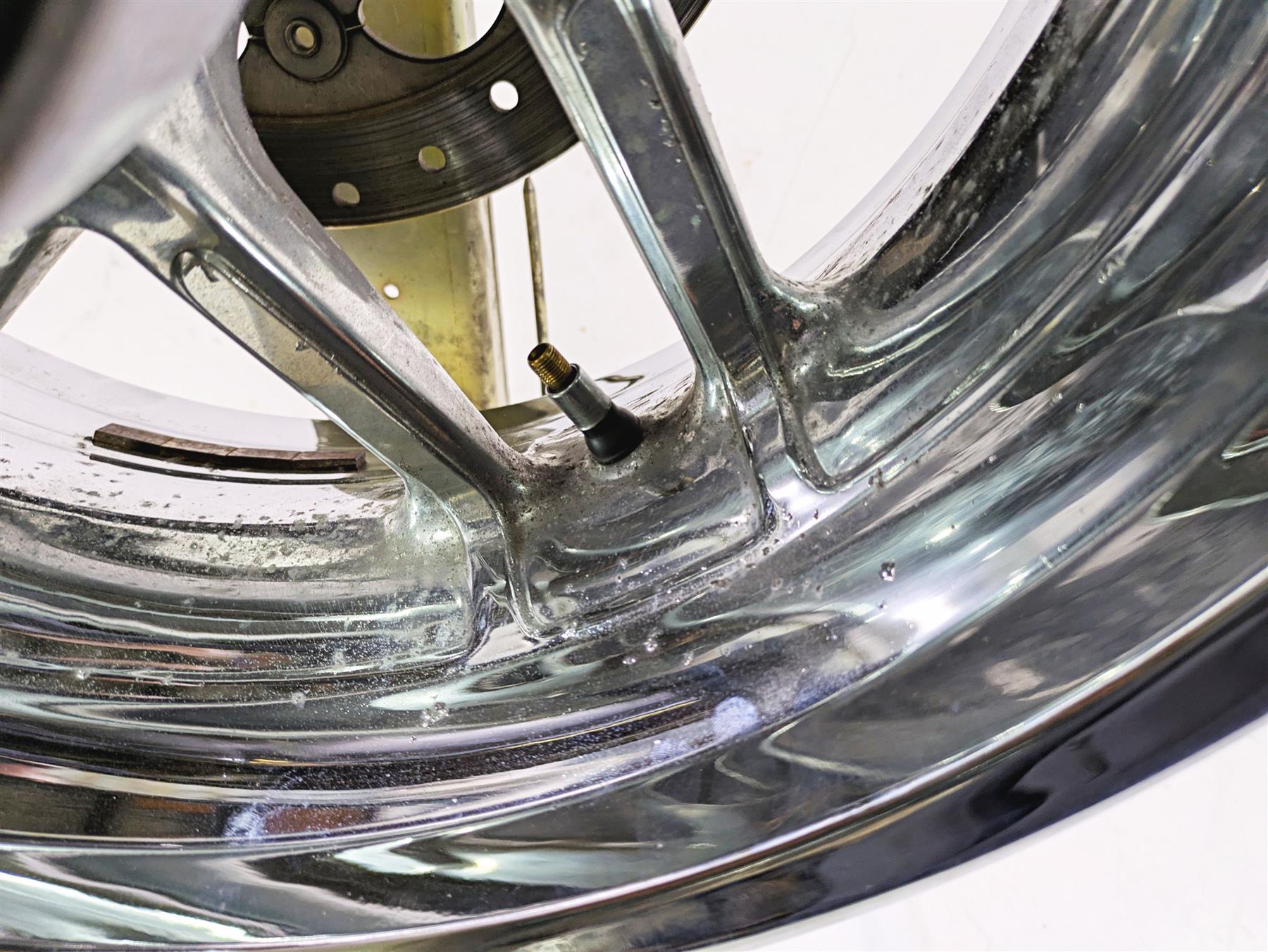 2013 Harley VRSCF Muscle Rod 18x8 Straight Chrome Rear Wheel Rim 40900079 {{ shop.shopifyCountryName }} - Mototech271