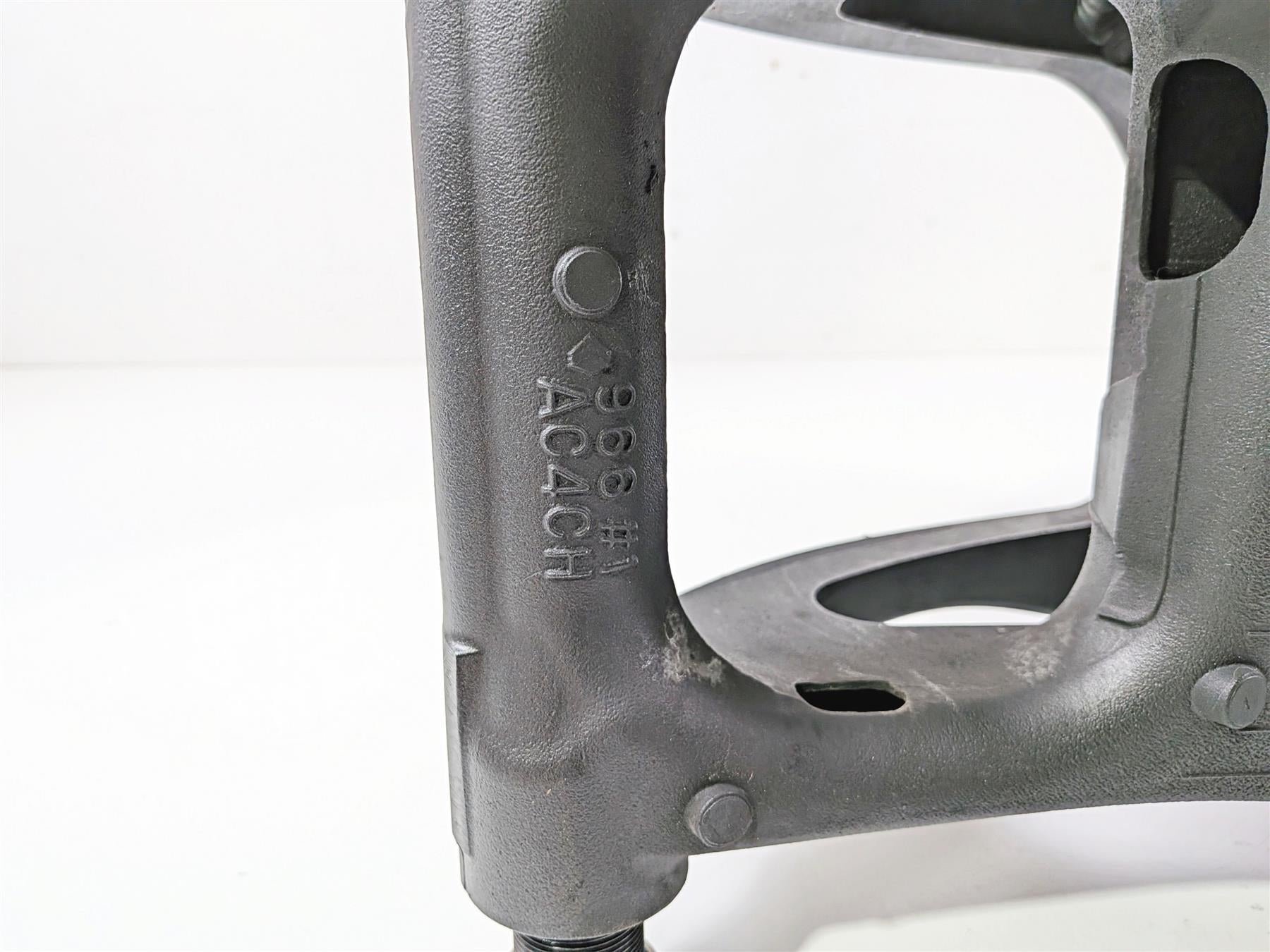 2022 Kawasaki ZX10R ZX1000 Ninja Rear Swingarm Swing Arm 33001-0724 {{ shop.shopifyCountryName }} - Mototech271