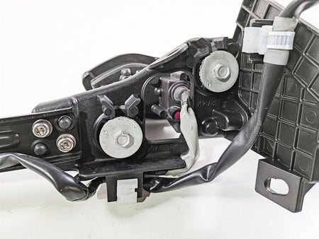 2022 Yamaha YZF R1 R1M RN65 Headlight Head Light Lamp Scratched B3L-84300-00-00-Mototech271