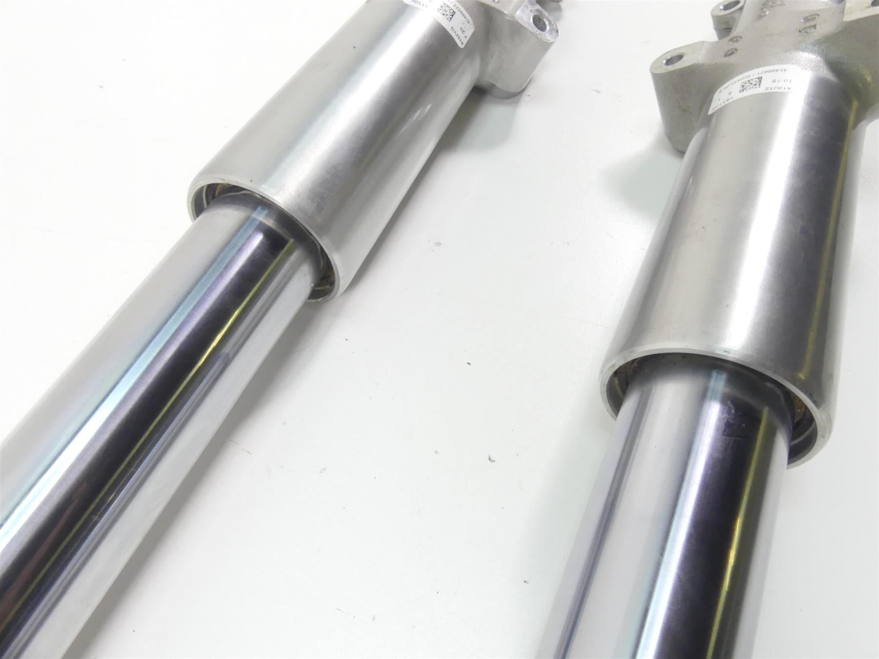 2016 Harley Touring FLHTP Electra Glide Front 49mm Fork Legs 45400021 45400022 {{ shop.shopifyCountryName }} - Mototech271