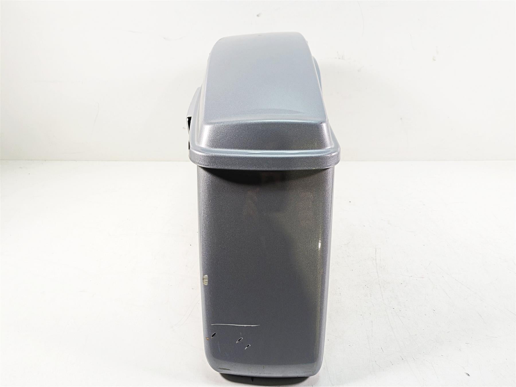 2020 Harley Touring FLHX Street Glide Left Saddlebag Saddle Bag Set 90200414 {{ shop.shopifyCountryName }} - Mototech271