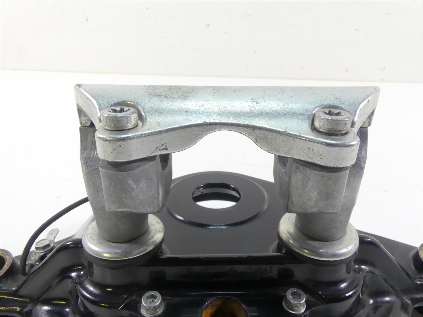 2013 Harley Touring FLHX Street Glide Upper Triple Tree Steering Clamp 45435-10 {{ shop.shopifyCountryName }} - Mototech271