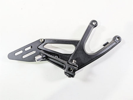 2008 Yamaha YZF R1 RN19 Front Right Foot Peg & Brake Pedal 4C8-27443-00-00 {{ shop.shopifyCountryName }} - Mototech271