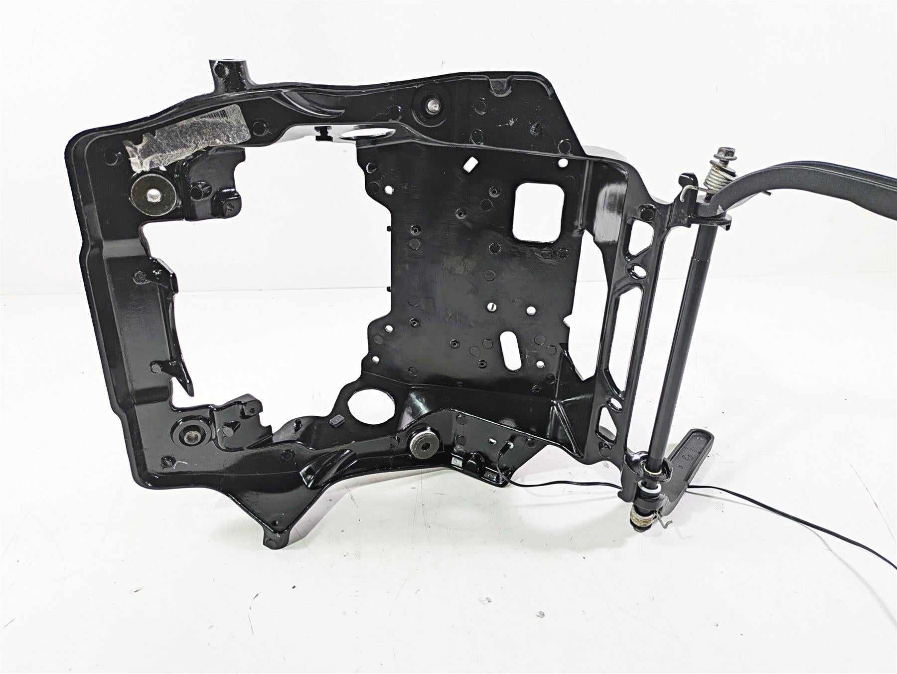 2018 Indian Chieftain Limited Front Fairing Stay Holder Carrier 1022608 {{ shop.shopifyCountryName }} - Mototech271