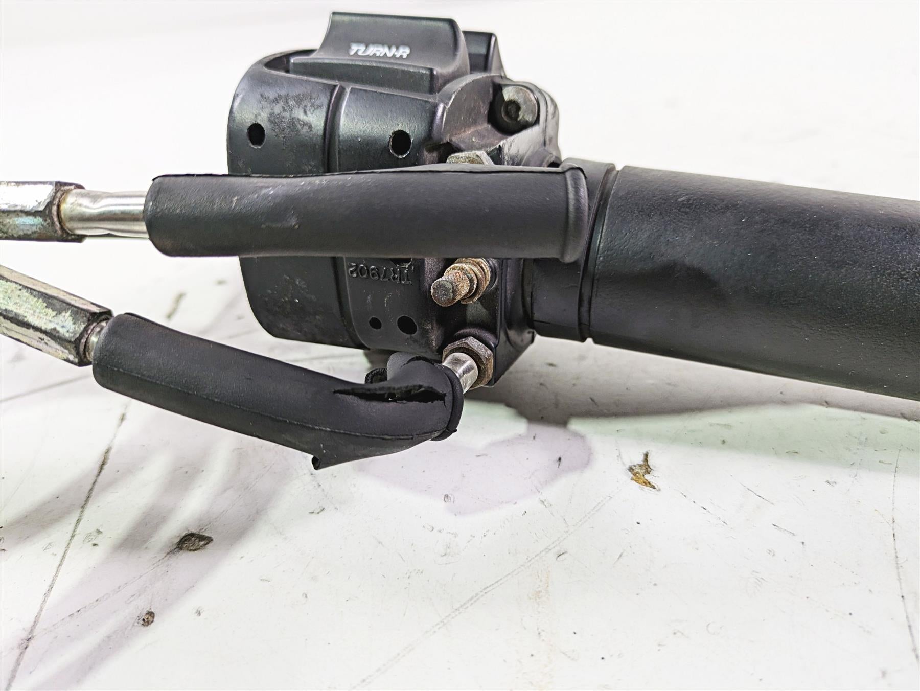 1992 Harley FLSTC Softail Heritage Right Hand Control Switch - Read 70219-87 {{ shop.shopifyCountryName }} - Mototech271