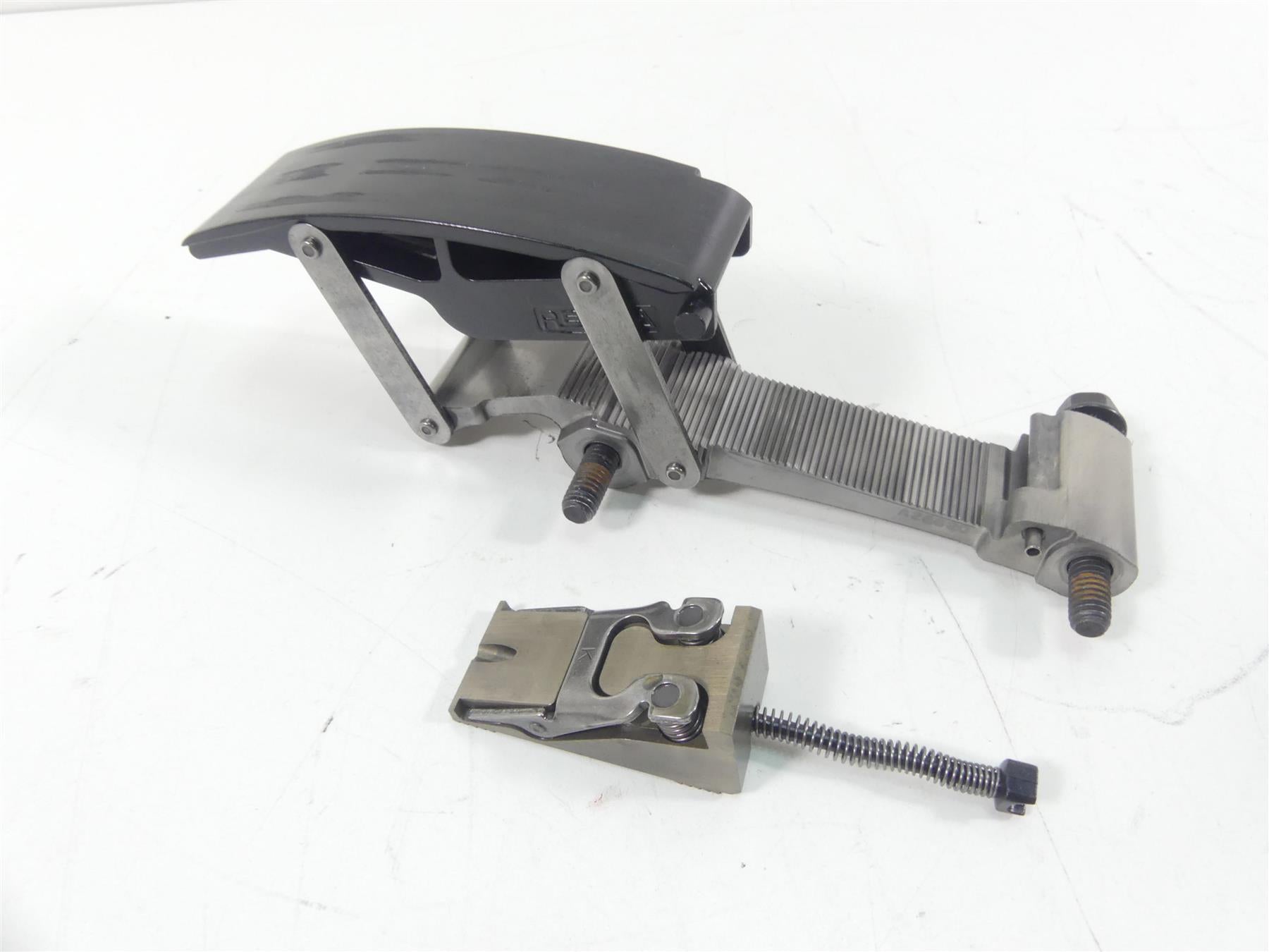 2021 Harley Softail FXBBS 114 Street Bob Primary Compensator & Chain 40100076 {{ shop.shopifyCountryName }} - Mototech271
