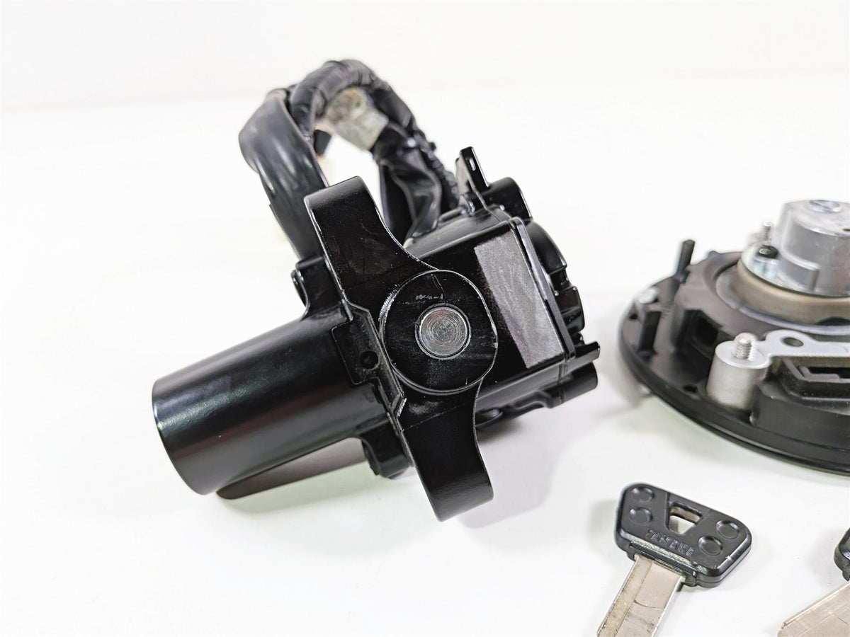 2024 Yamaha YZF R1 RN65 Ignition Switch Key Lock Set B3L-82501-11-00 {{ shop.shopifyCountryName }} - Mototech271
