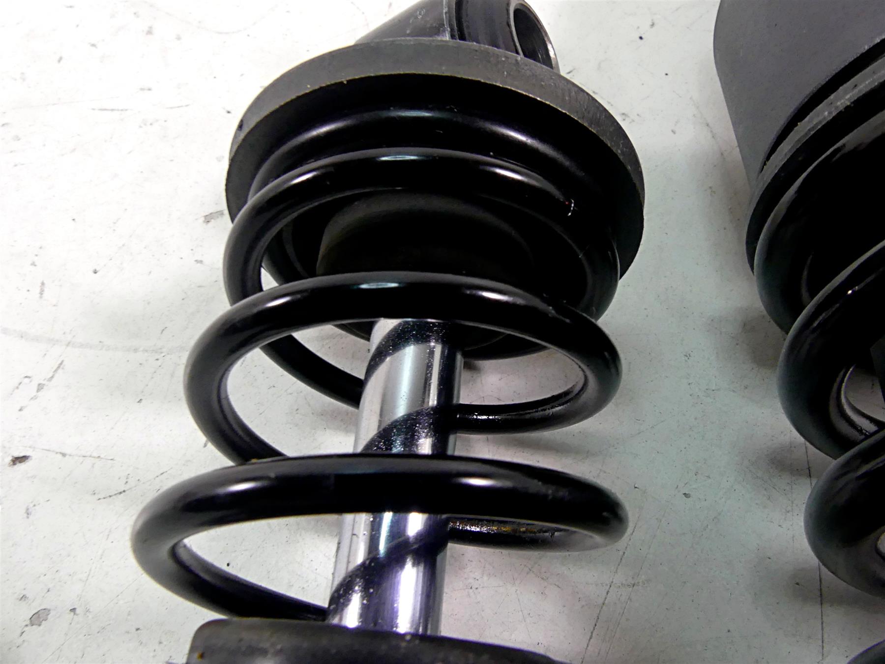 2015 Harley Touring FLHXS Street Glide Rear Shock Set 54000081 54000082 {{ shop.shopifyCountryName }} - Mototech271