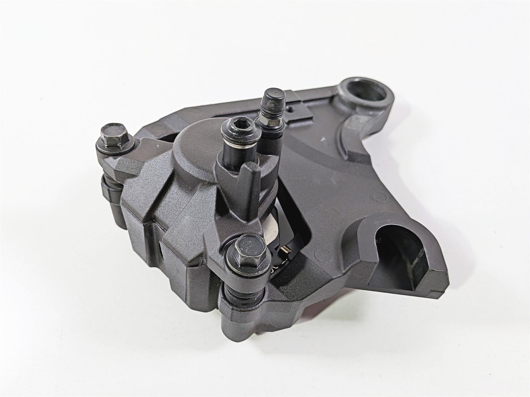 2009 Yamaha VMX17 V-Max 1700 Rear Brake Caliper 2S3-2580W-00-00 2S3-2580W-01-00-Mototech271