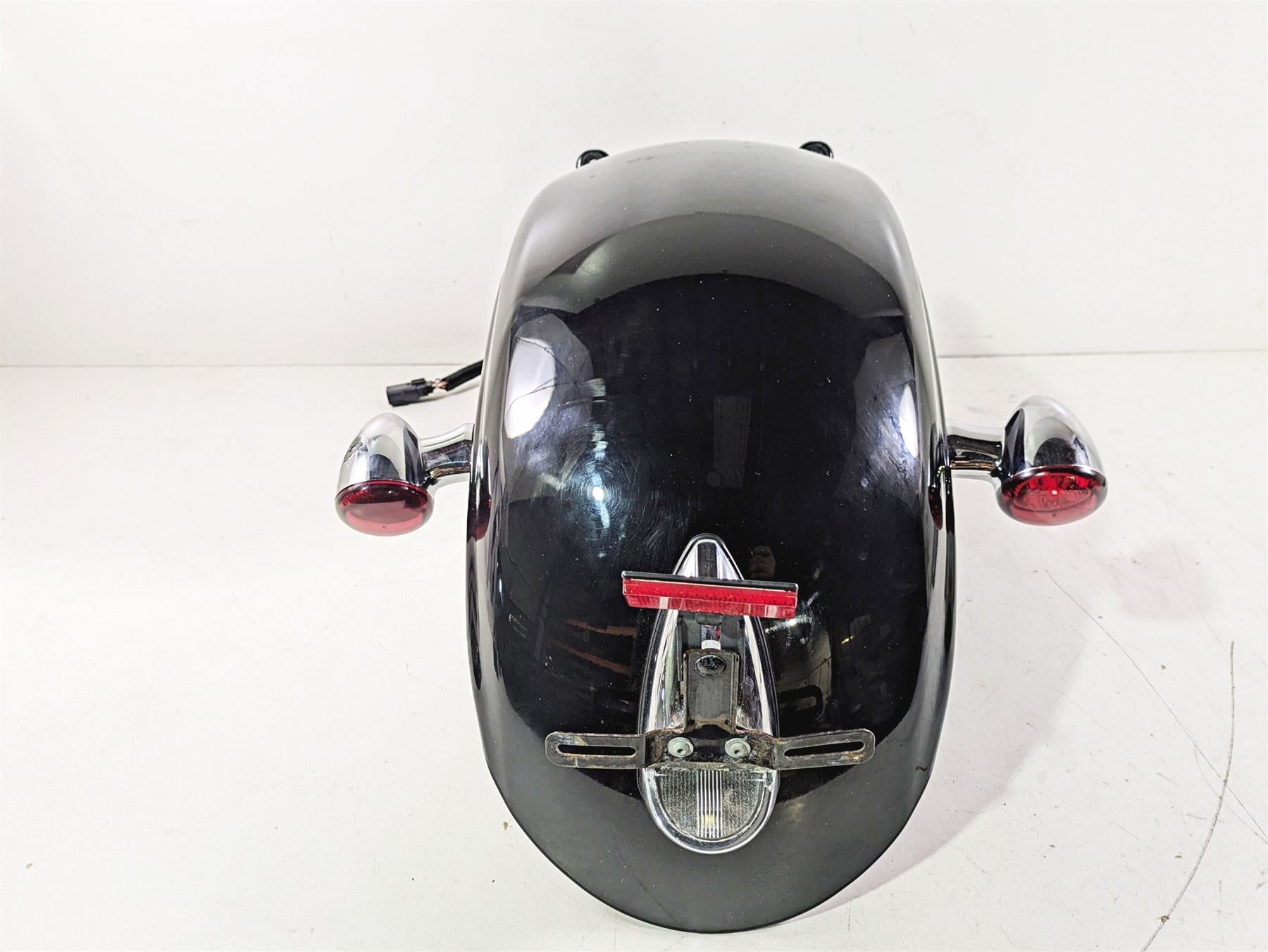 2009 Harley FXCWC Softail Rocker Rear Fender Vivid Black - Read 60132-08A {{ shop.shopifyCountryName }} - Mototech271