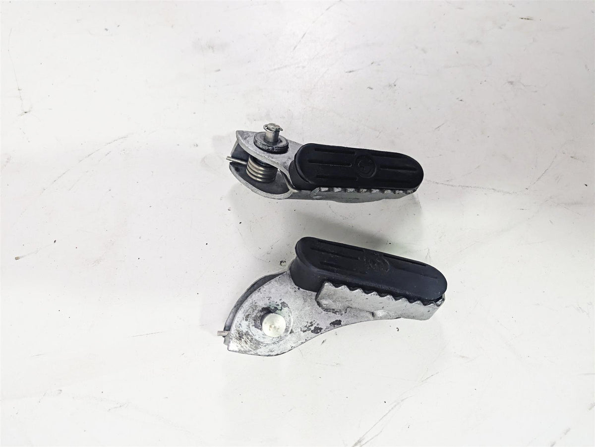 2010 BMW R1200GS K25 Front Footpeg Foot Peg Rest Set 46717729281 46717729282 {{ shop.shopifyCountryName }} - Mototech271