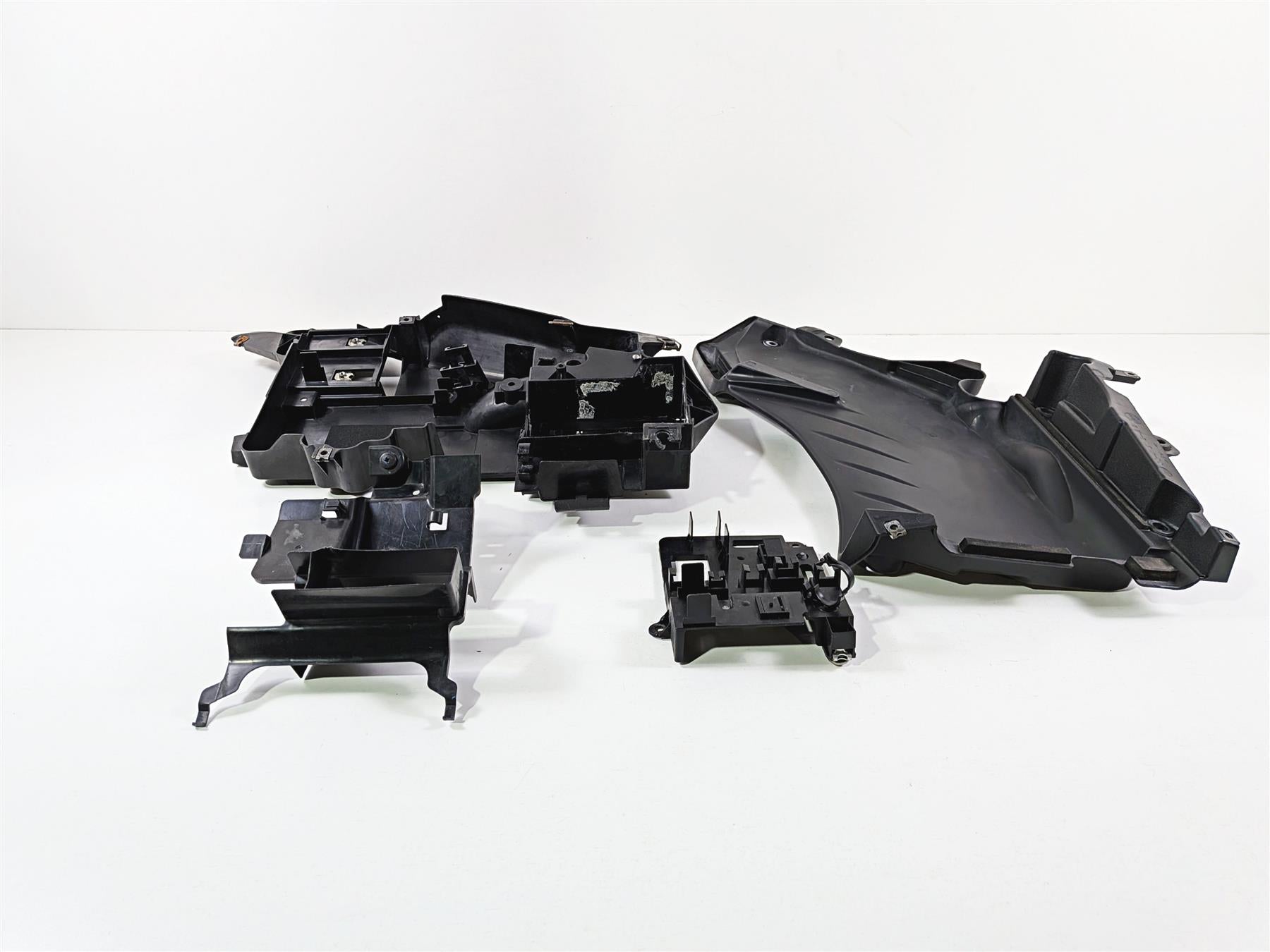 2012 Yamaha XT1200 Super Tenere Electrical Carrier Infill Cover 23P-2137U-00 {{ shop.shopifyCountryName }} - Mototech271