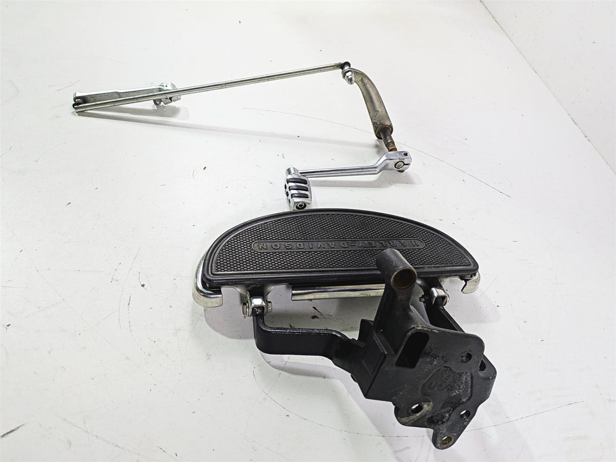 00-05 Harley Davidson Softail Left Front Floorboard & Shifter 33630-00 {{ shop.shopifyCountryName }} - Mototech271