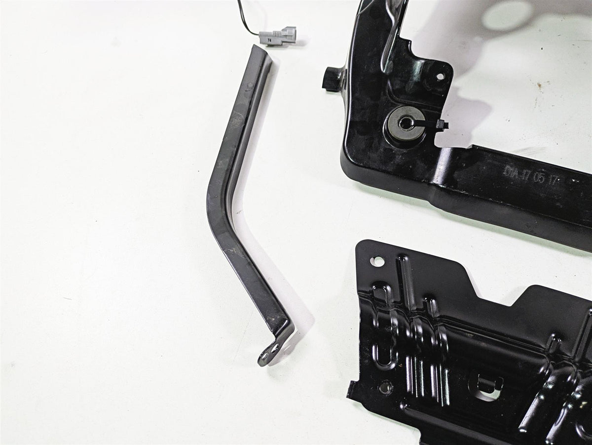 2017 Indian Chieftain Limited Front Fairing Stay Holder Carrier 1022608 {{ shop.shopifyCountryName }} - Mototech271