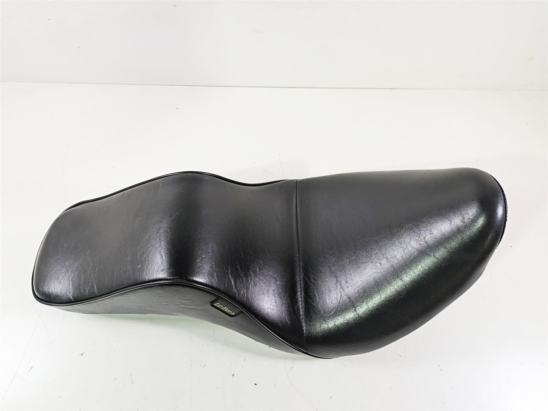 2008 Harley FLSTSB Cross Bones Le Pera Cherokee Seat Saddle 91-9536 {{ shop.shopifyCountryName }} - Mototech271