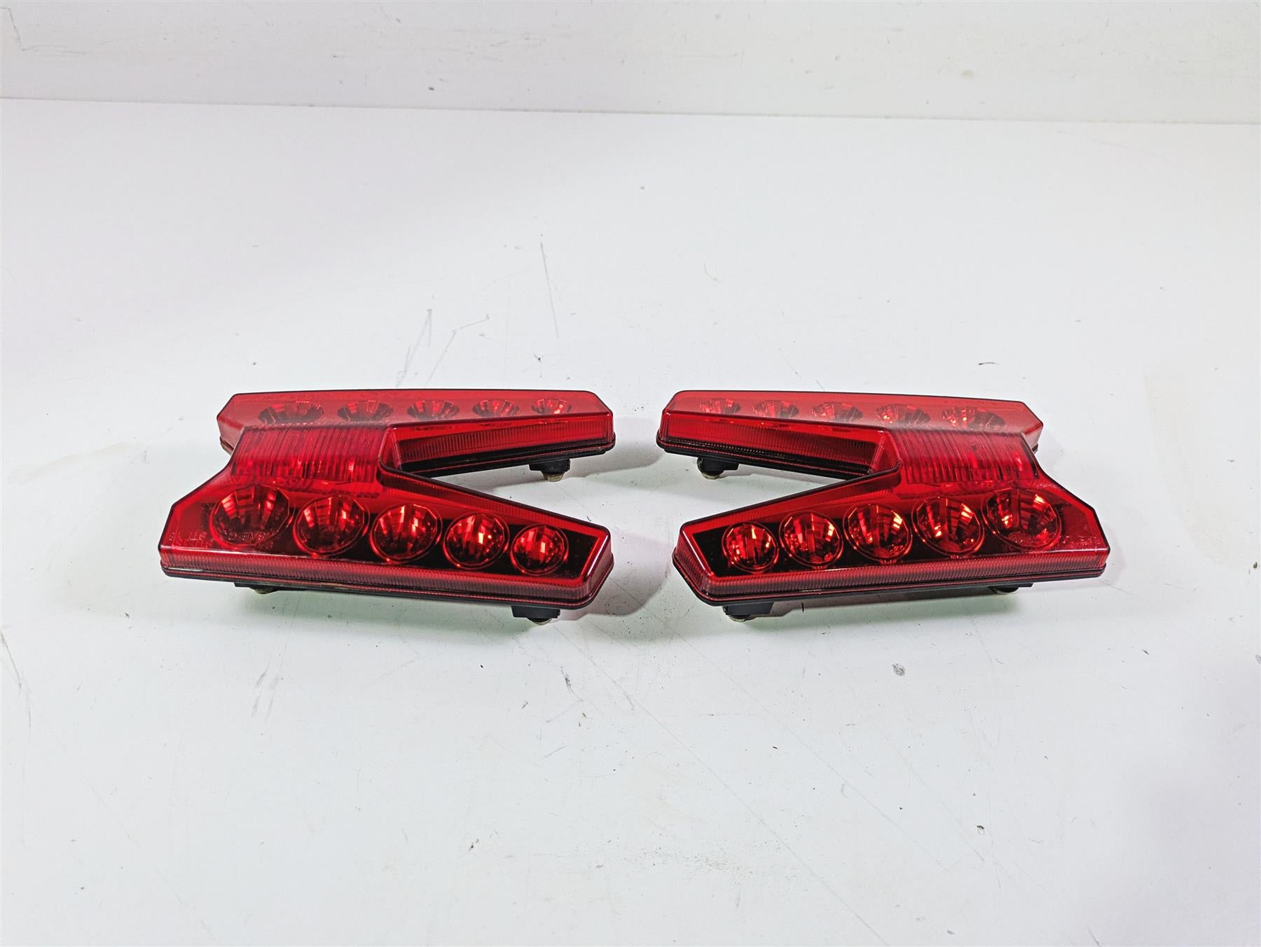 2023 Kawasaki Teryx KRX KRF 1000 C Taillight Tail Light Lamp Set 23024-0005 {{ shop.shopifyCountryName }} - Mototech271