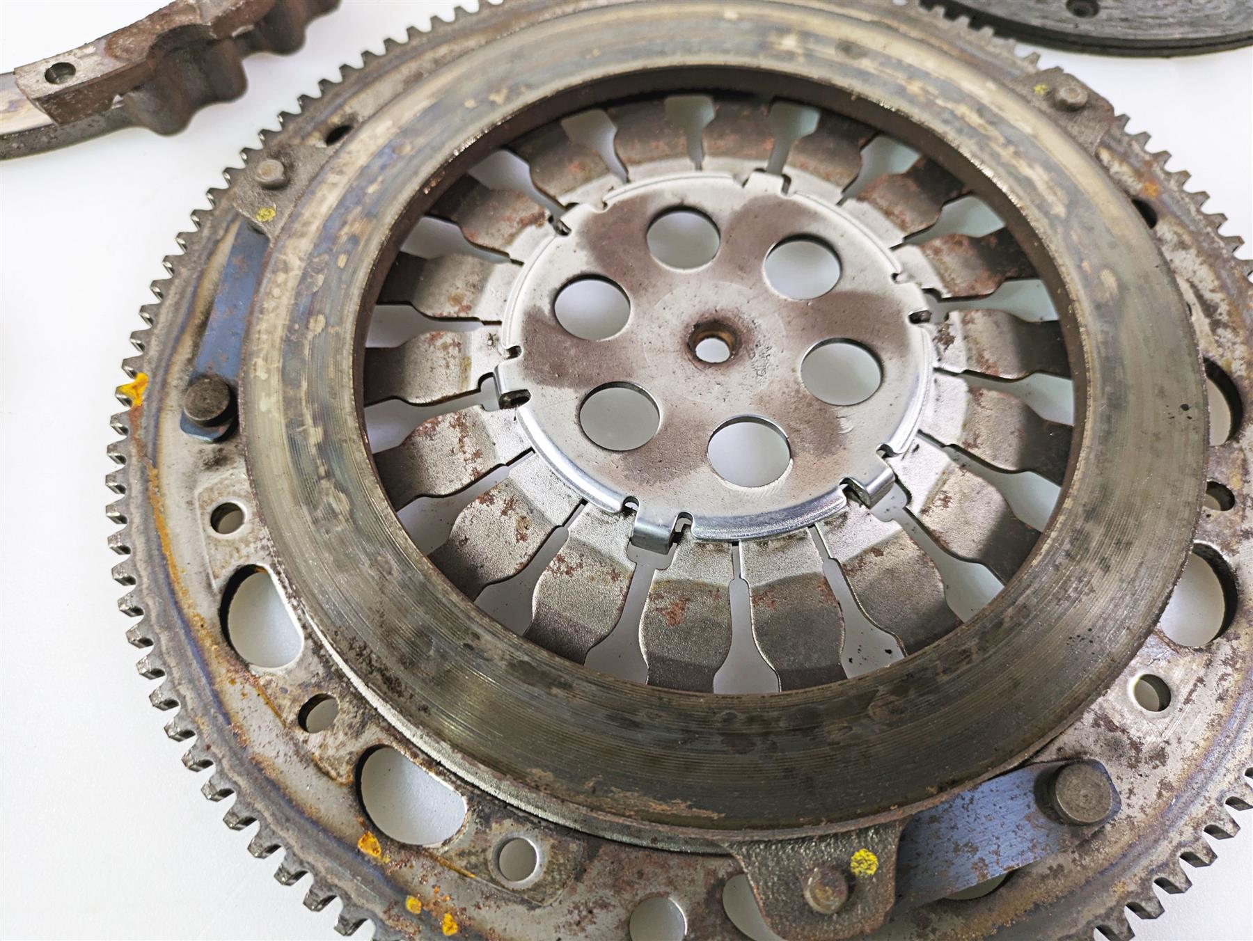 2010 BMW R1200RT K26 Clutch Pressure Plate Friction Disc Set 21217697737 {{ shop.shopifyCountryName }} - Mototech271