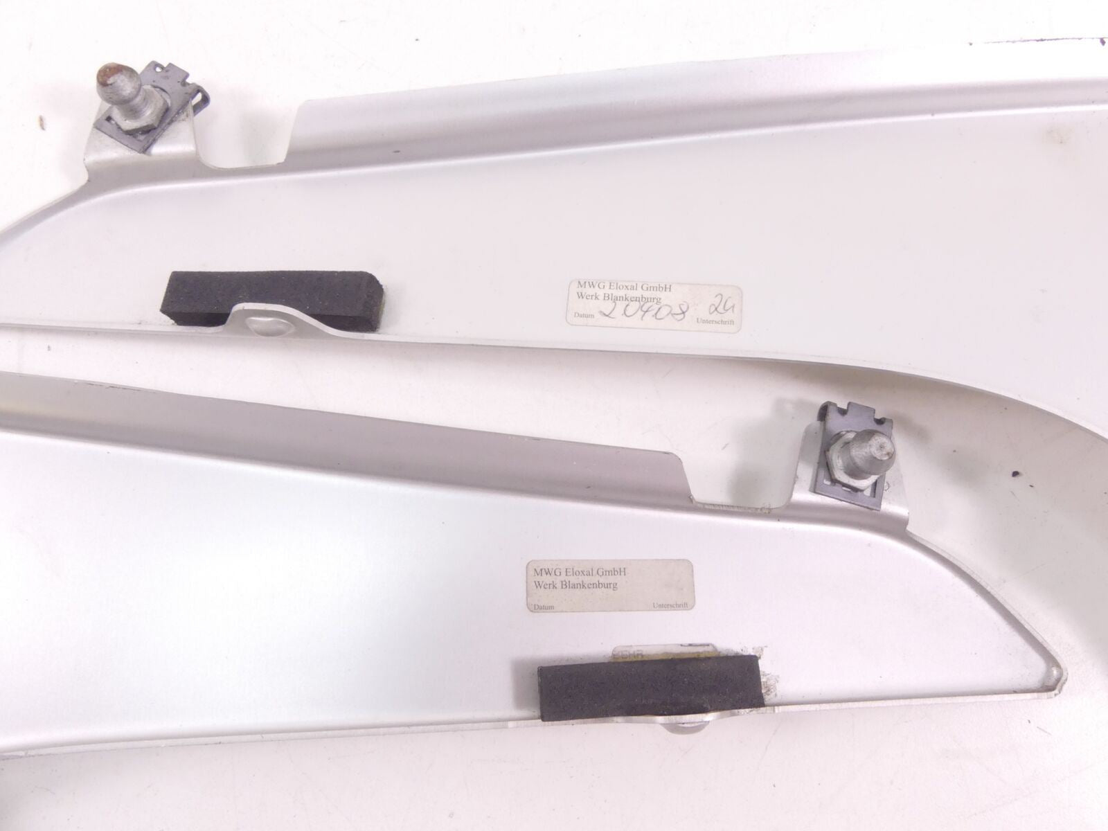 2009 Victory Vision Tour Between Leg Side Trim Cover Set 5436212 5438167 5436213 {{ shop.shopifyCountryName }} - Mototech271