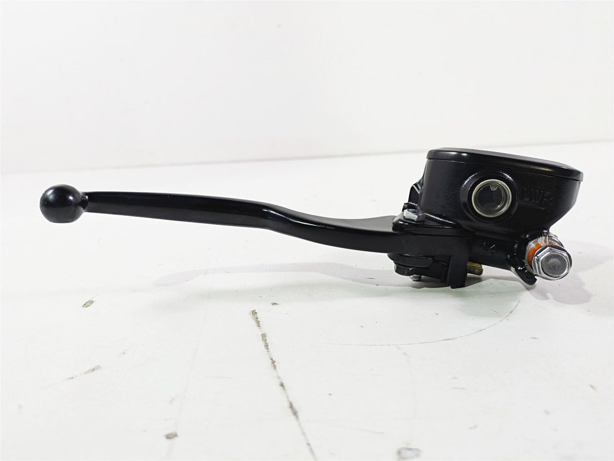 2023 Kawasaki EX400 Ninja Front Brake Master Cylinder + Lever 43015-0713 {{ shop.shopifyCountryName }} - Mototech271