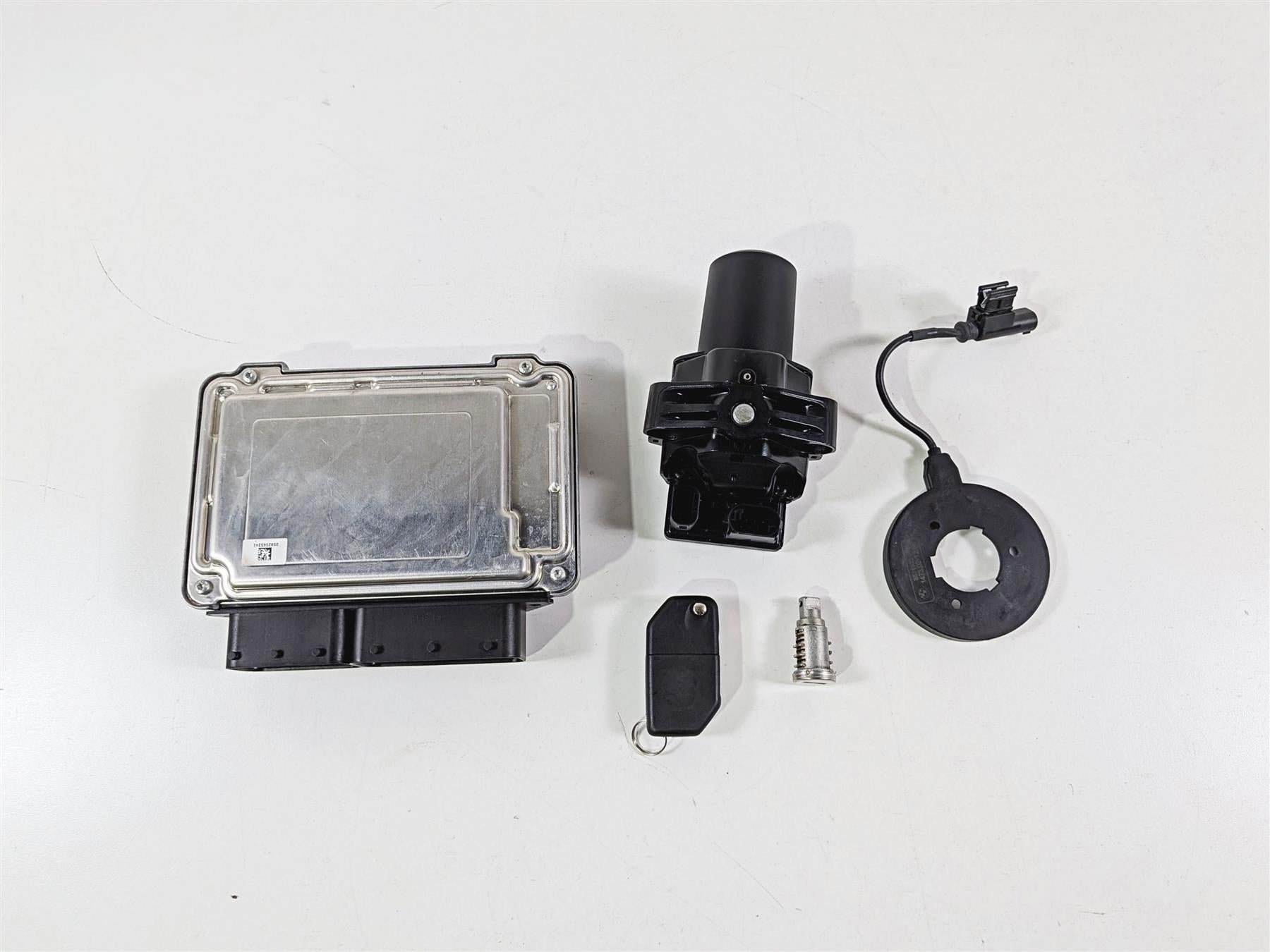 2019 BMW R1250GS K50 Cdi Ecm Ignition Switch Key Lock 13619457511 66128559944 {{ shop.shopifyCountryName }} - Mototech271