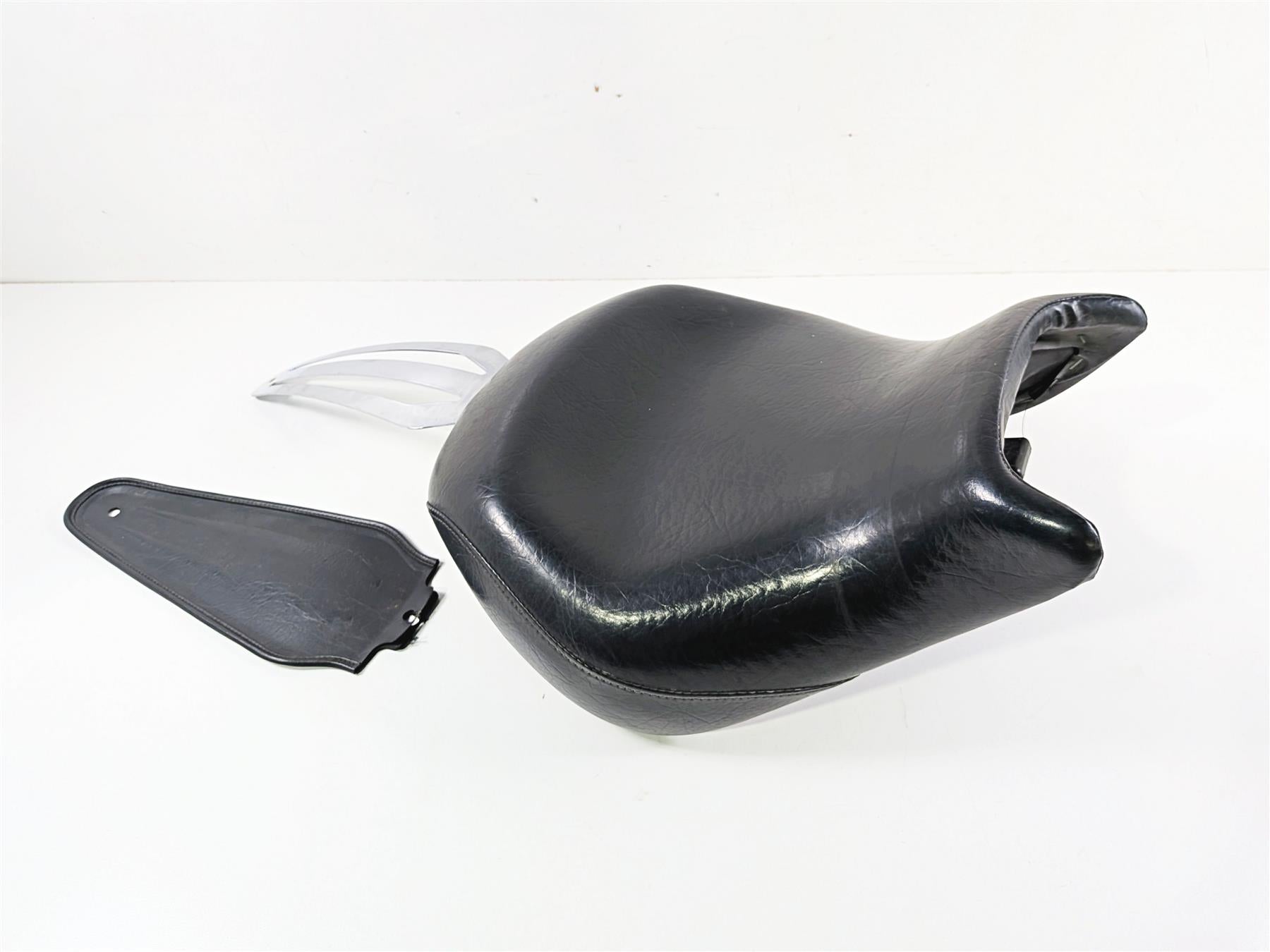 2003 Honda V-Twin VTX1800 C Front Rider Seat Saddle 77200-MCH-000 {{ shop.shopifyCountryName }} - Mototech271