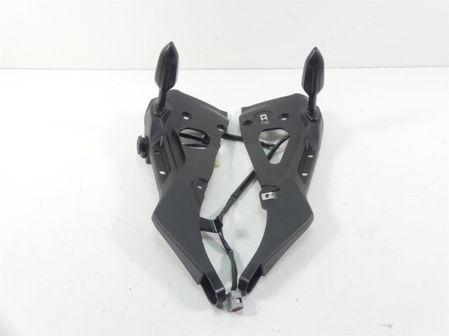 2017 Yamaha XT1200Z Super Tenere Front Led Blinker Turn Signal Set 2BS-83310-10 {{ shop.shopifyCountryName }} - Mototech271