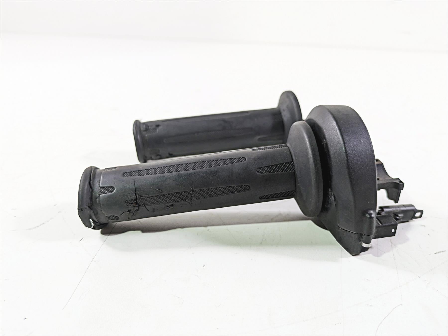 2016 BMW S1000RR K46 Heated Hand Grip Set -READ 61317727065 61318534424 {{ shop.shopifyCountryName }} - Mototech271