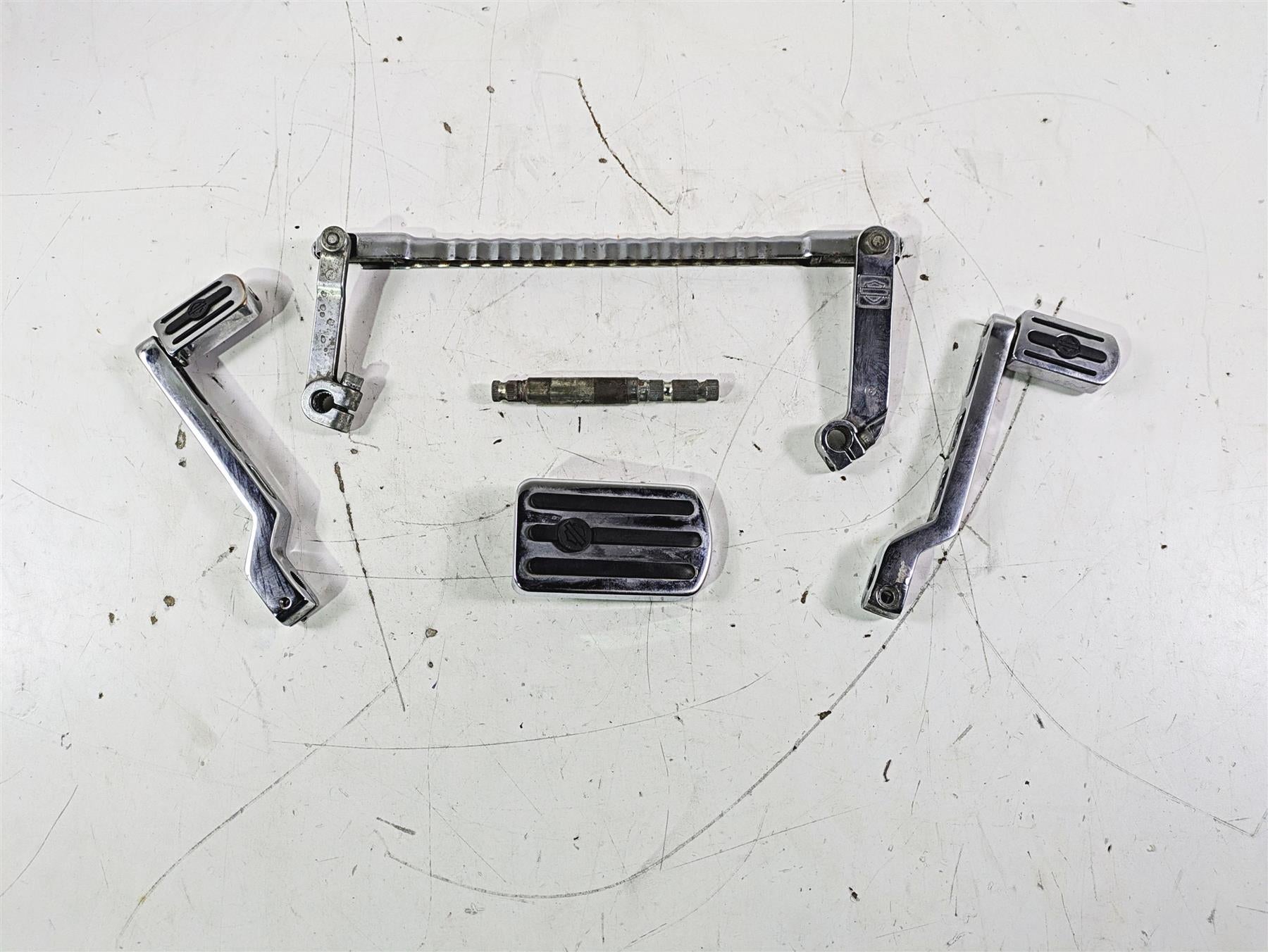 2003 Harley Touring FLHTCUI E-Glide 100th Billet Shift Lever & Links 33600001 {{ shop.shopifyCountryName }} - Mototech271