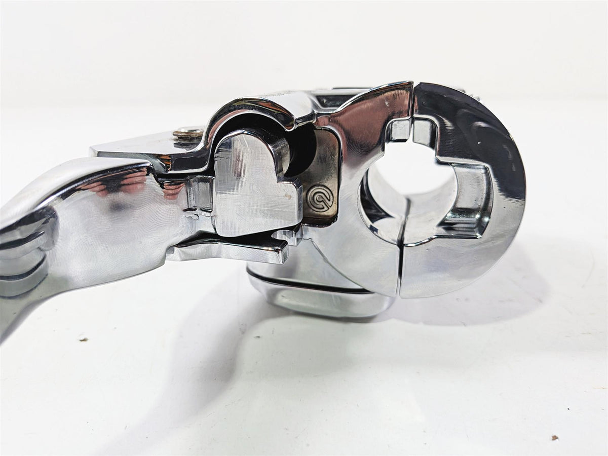 2015 Harley Touring FLTRUSE CVO Road Glide Front Brake Master Cylinder 42102-08D-Mototech271