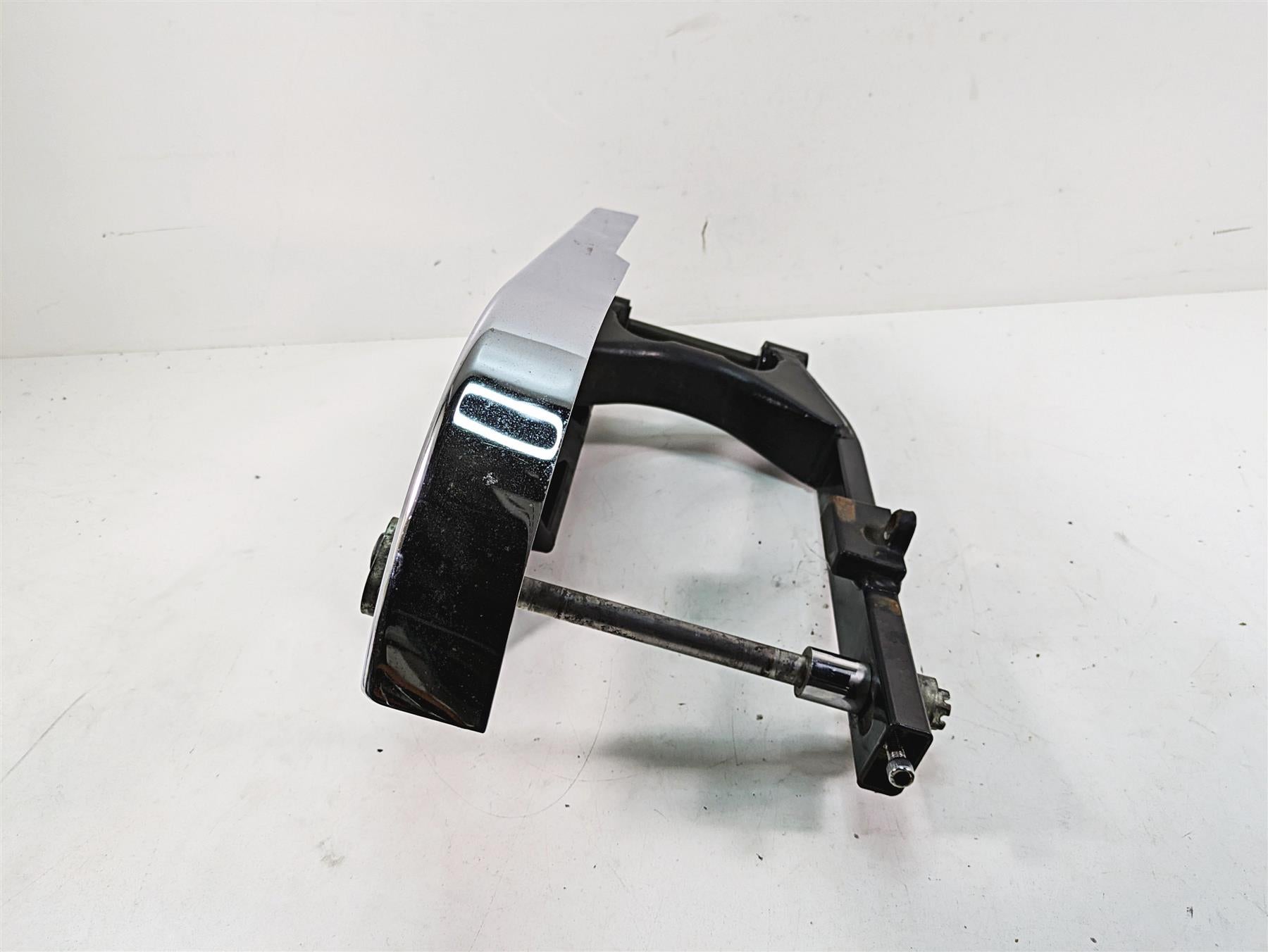 1999 Harley Dyna FXDL Low Rider Rear Swingarm & 3/4" Axle 47820-90A {{ shop.shopifyCountryName }} - Mototech271