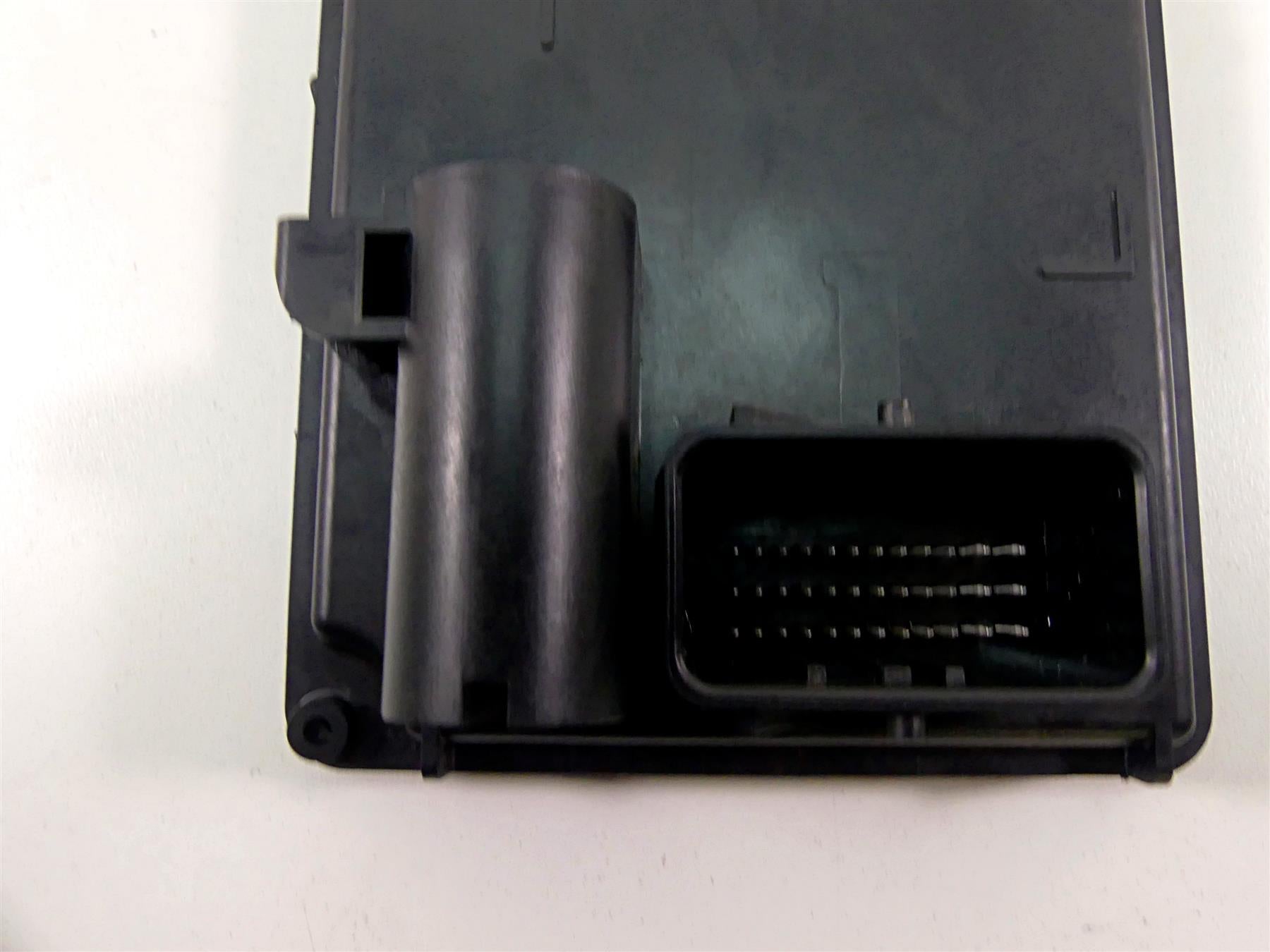 2014 Harley FXDL Dyna Low Rider Bcm Base X-Axis Body Control Module 69992-12A {{ shop.shopifyCountryName }} - Mototech271