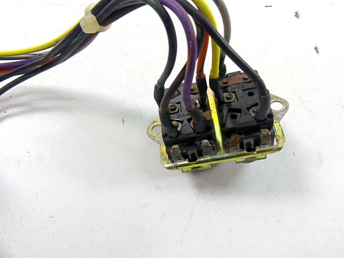2004 Harley Touring FLHTCUI Electra Glide Auxiliary Switch Set 70271-98 {{ shop.shopifyCountryName }} - Mototech271