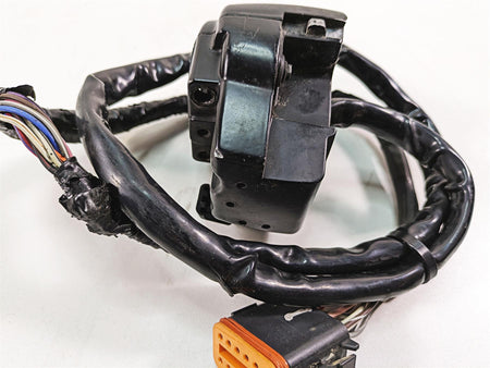 2006 Harley Touring FLHXI Street Glide Right Hand Control Switch - Read 71553-96 {{ shop.shopifyCountryName }} - Mototech271