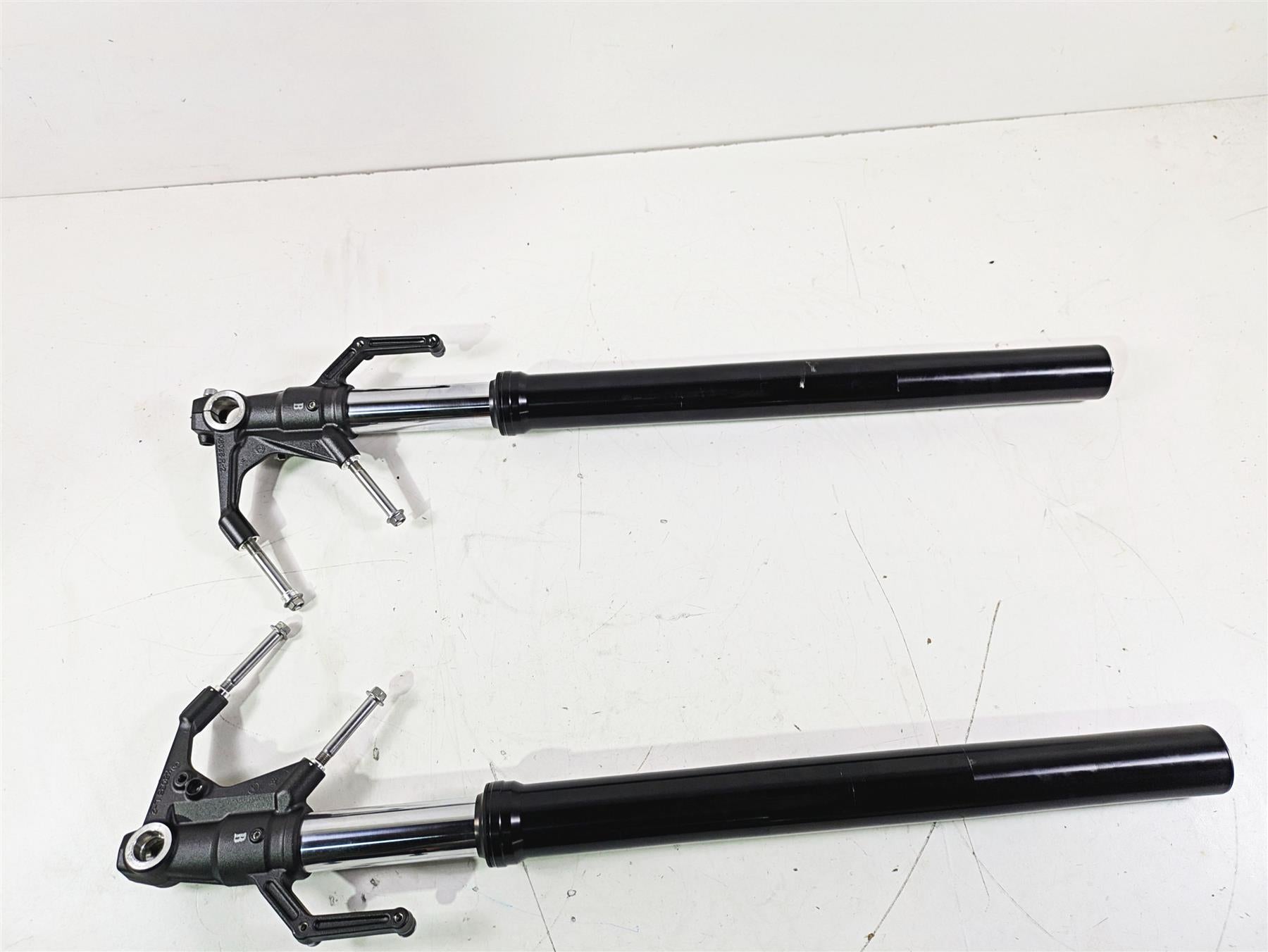 2022 Kawasaki ZR900RS Cafe Straight Front Fork Leg Suspension Set 44071-1340-59P {{ shop.shopifyCountryName }} - Mototech271