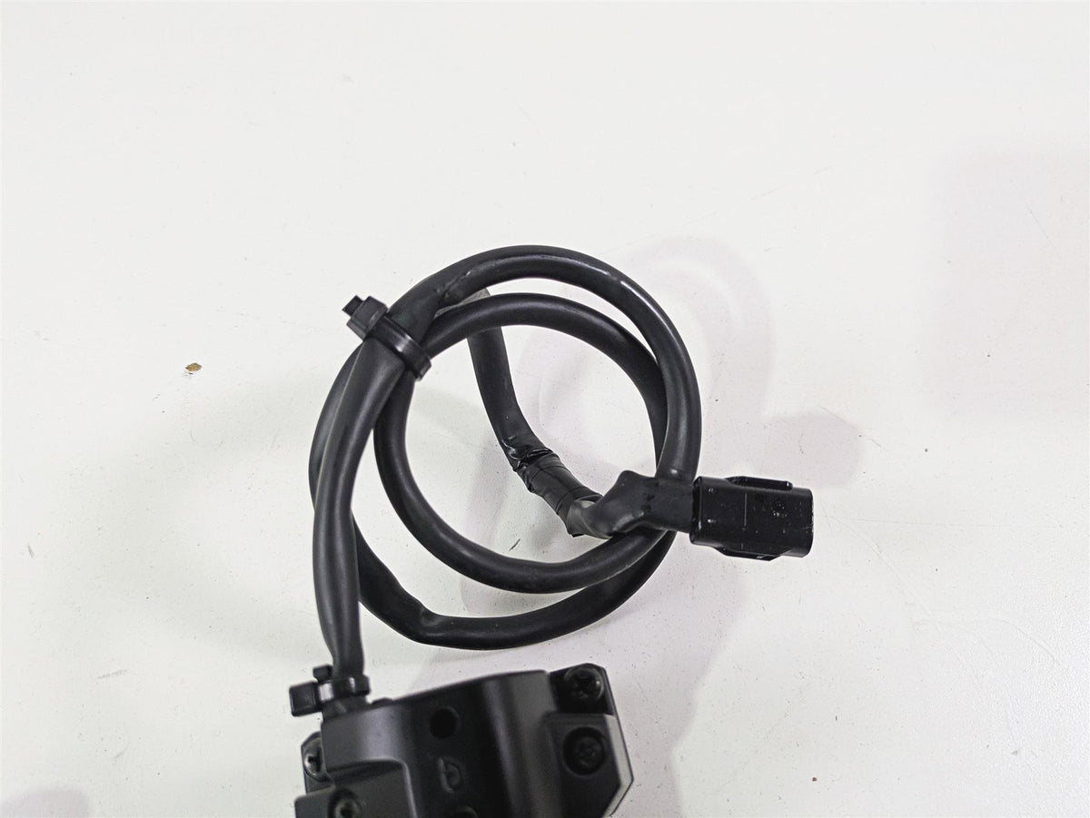 2024 Triumph Street Triple 765 R Fly By Wire Throttle Grip Sensor T2043055 {{ shop.shopifyCountryName }} - Mototech271
