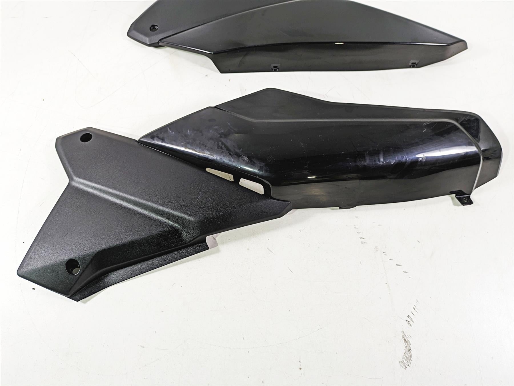 2023 Kawasaki KLR KL 650 Adventure Left Right Side Cover 14093-1275 14093-1276 {{ shop.shopifyCountryName }} - Mototech271