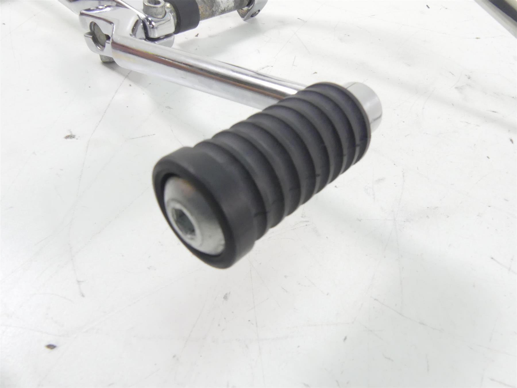 2007 Harley FLHTCU SE2 CVO Electra Glide Shifter Gear Selector & Links 34720-07 {{ shop.shopifyCountryName }} - Mototech271