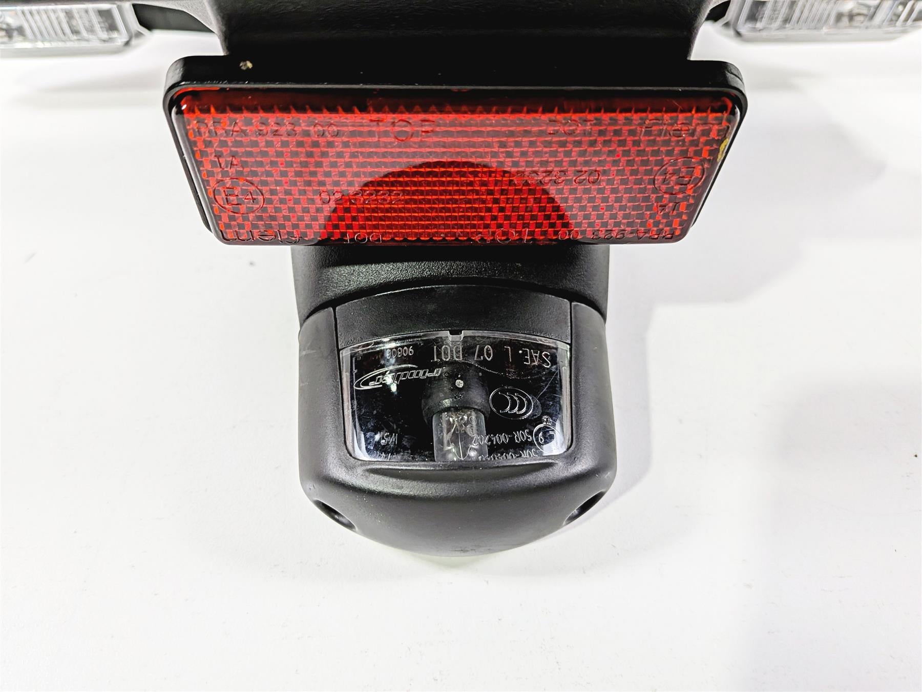 2024 Kawasaki EX500 Ninja 40th An. Rear turn Signal Blinker Fender 35019-0639 {{ shop.shopifyCountryName }} - Mototech271