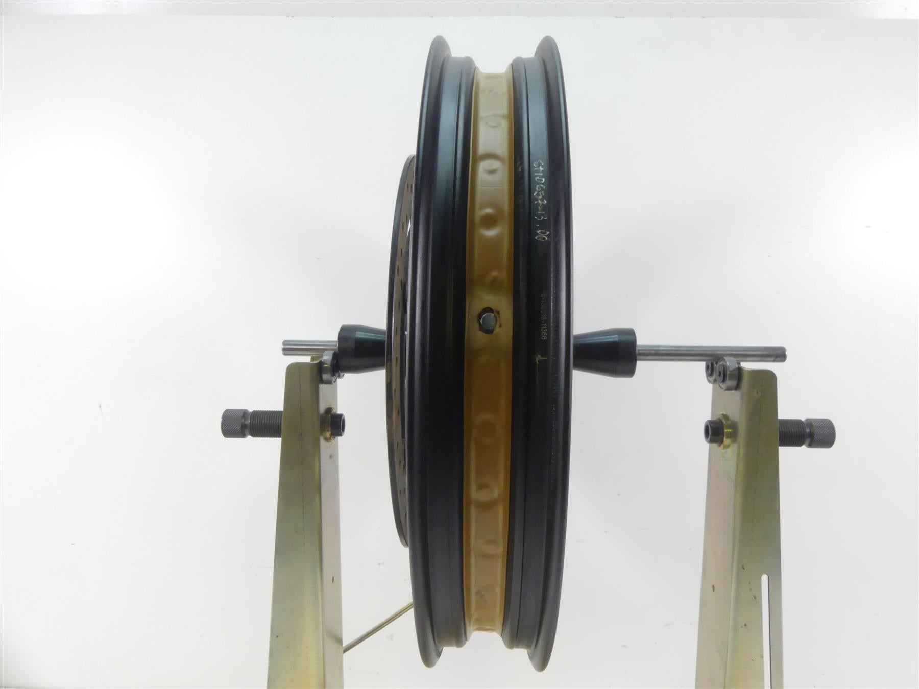2016 Moto Guzzi V7 II Special 750 Front Spoke Wheel Rim 18x2.5 - Read B063702 {{ shop.shopifyCountryName }} - Mototech271