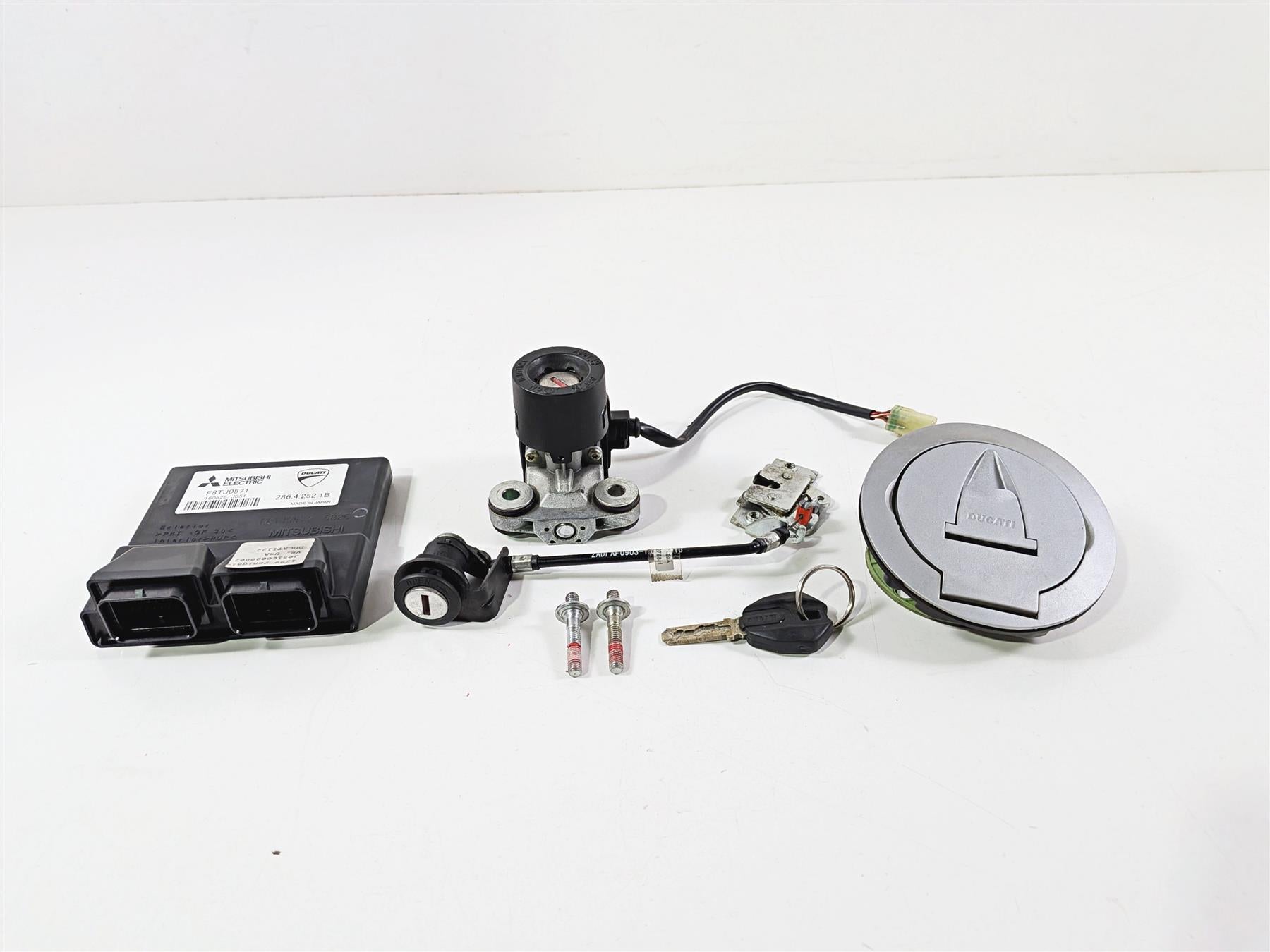 2017 Ducati Panigale 1299 Cdi Ignition Switch Key Lock Set 28642521B-Mototech271