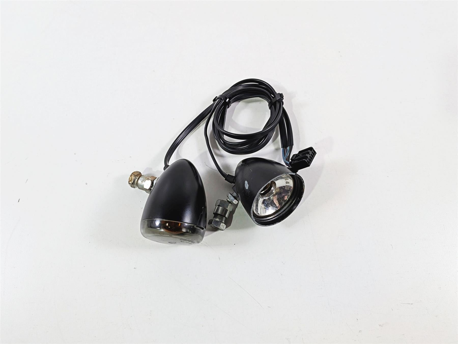 2011 Harley VRSCDX Night Rod Front Blinker Turn Signal Set 69587-07 {{ shop.shopifyCountryName }} - Mototech271