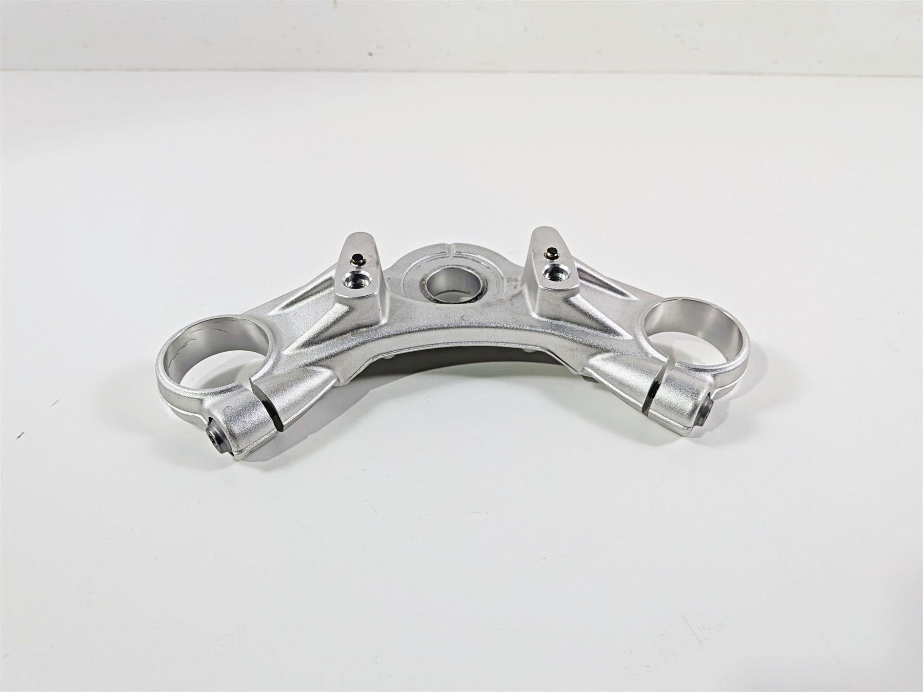 2023 BMW R nineT Scrambler K23 Upper Triple Tree Steering Clamp 31428558709 {{ shop.shopifyCountryName }} - Mototech271