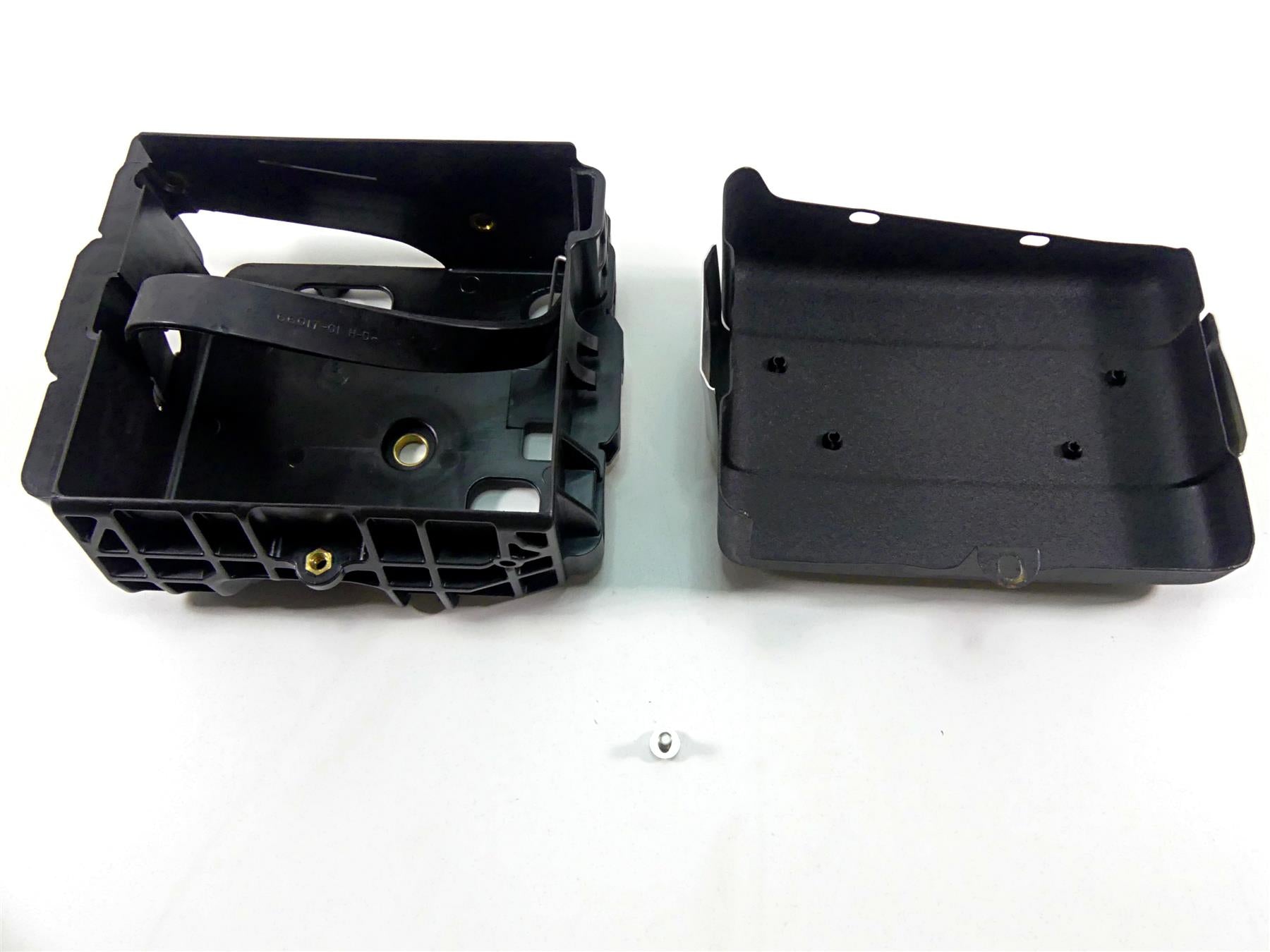 2010 Harley FXDF Dyna Fat Bob Battery Tray & Black Wrinkled Cover 70379-06B {{ shop.shopifyCountryName }} - Mototech271