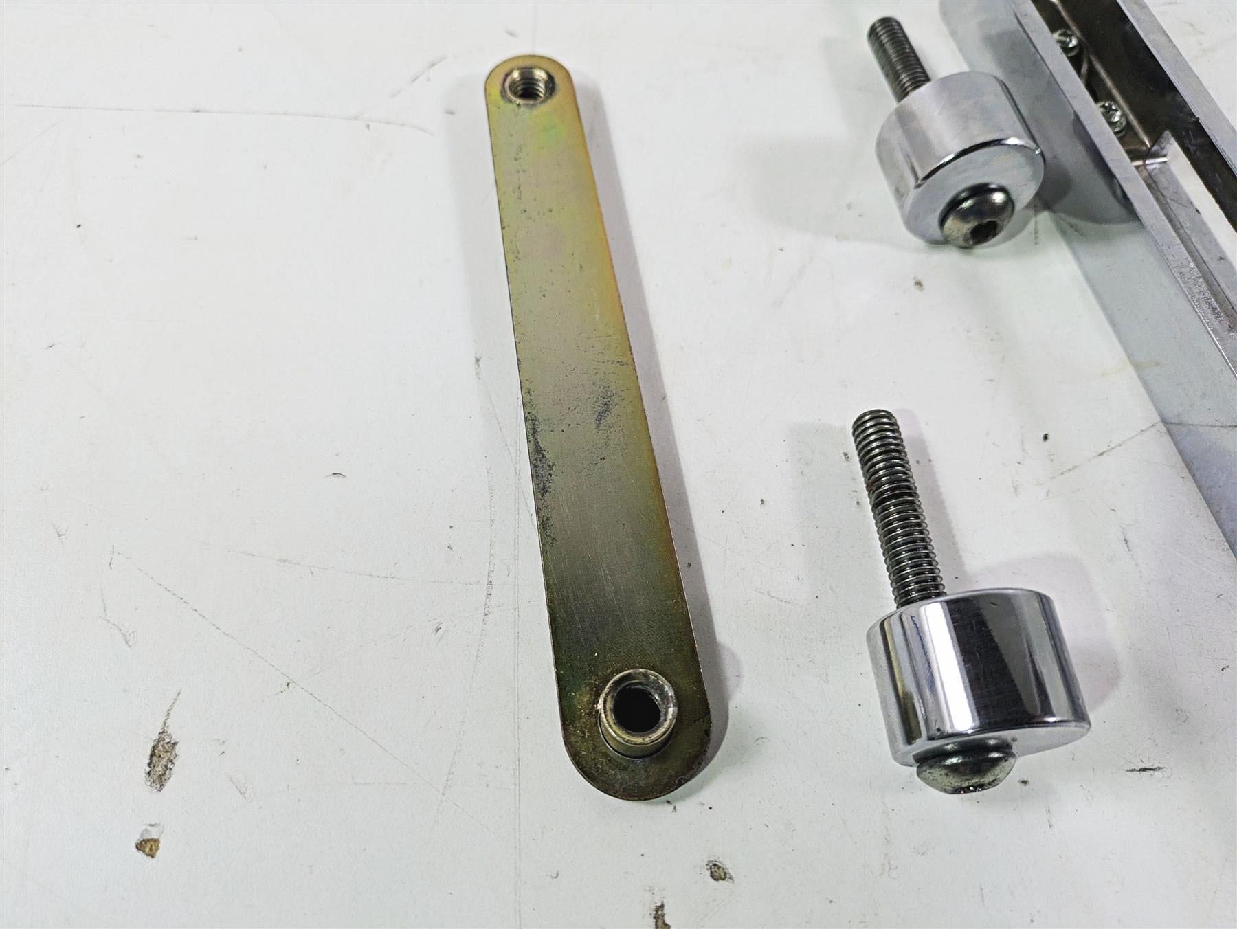 2004 Harley Softail FLSTF Fat Boy Saddlebag Quick Connect Mount Kit {{ shop.shopifyCountryName }} - Mototech271